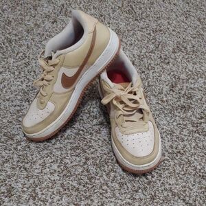 Nike Air Force 1 LV8 Ale Brown Sesame Sneakers Youth Size 6